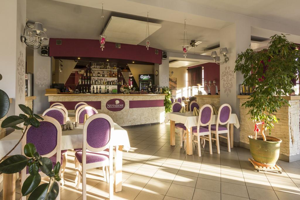 Hotel Notabene Świdnik Екстериор снимка