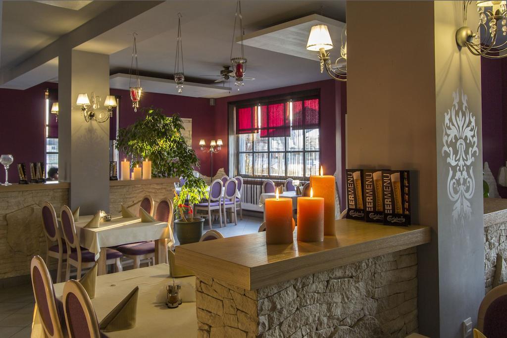 Hotel Notabene Świdnik Екстериор снимка